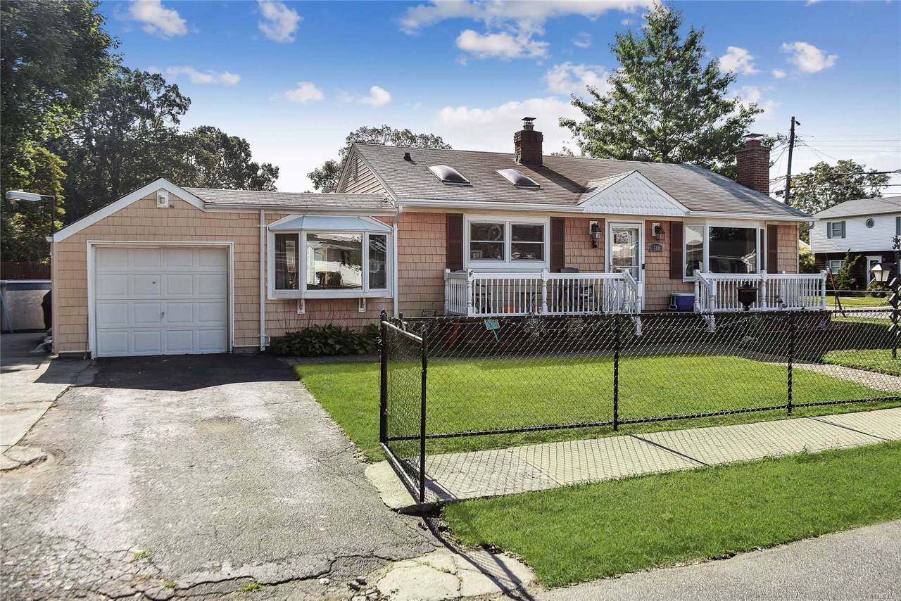 600 Arlington Rd - Photo 1