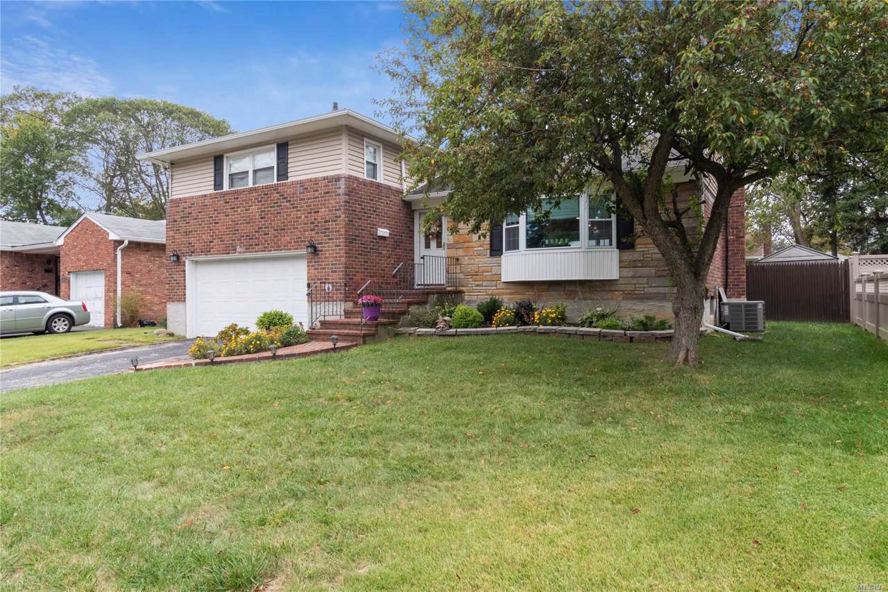 11 Driftwood Dr - Photo 1