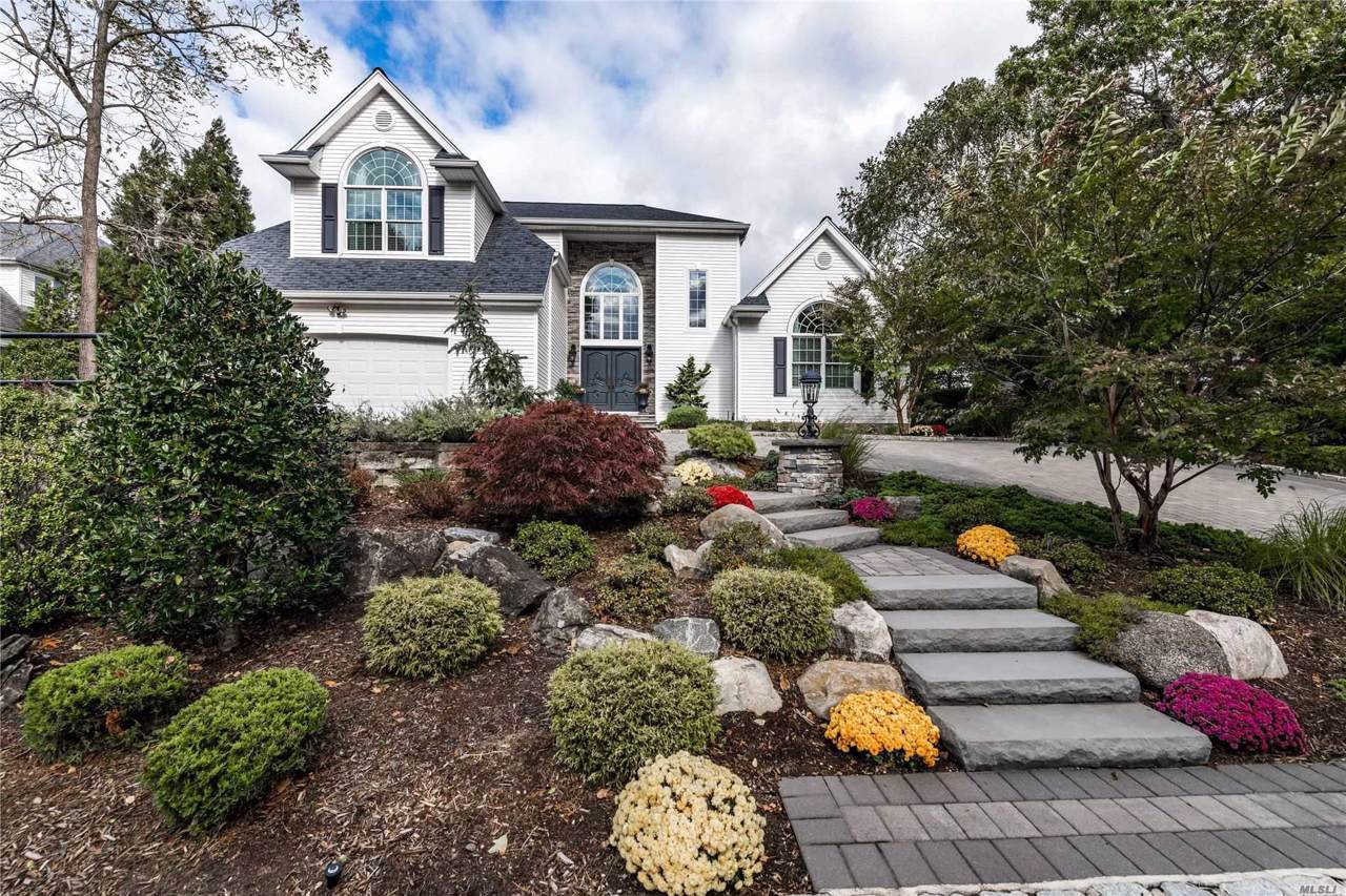11 Hunting Hollow Ct - Photo 1