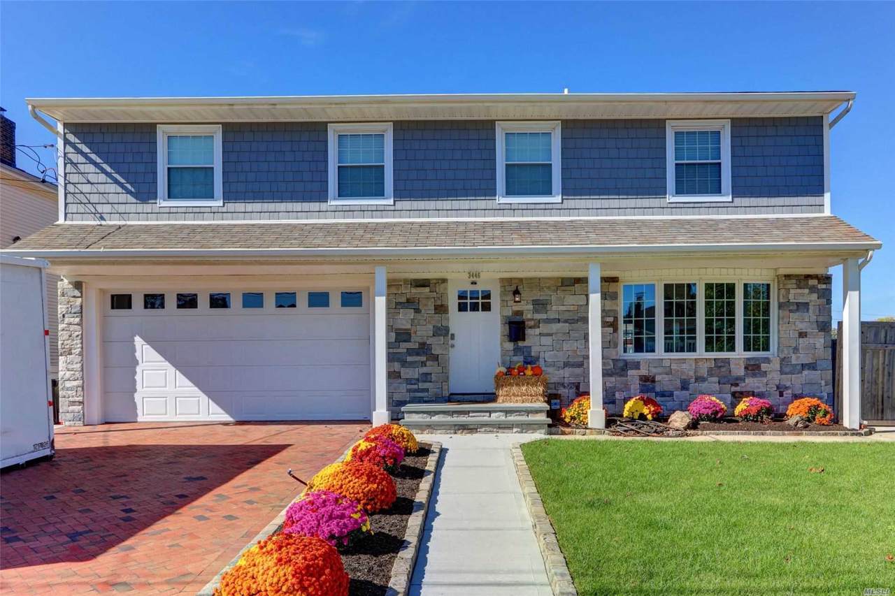 3446 Riverside Dr - Photo 1