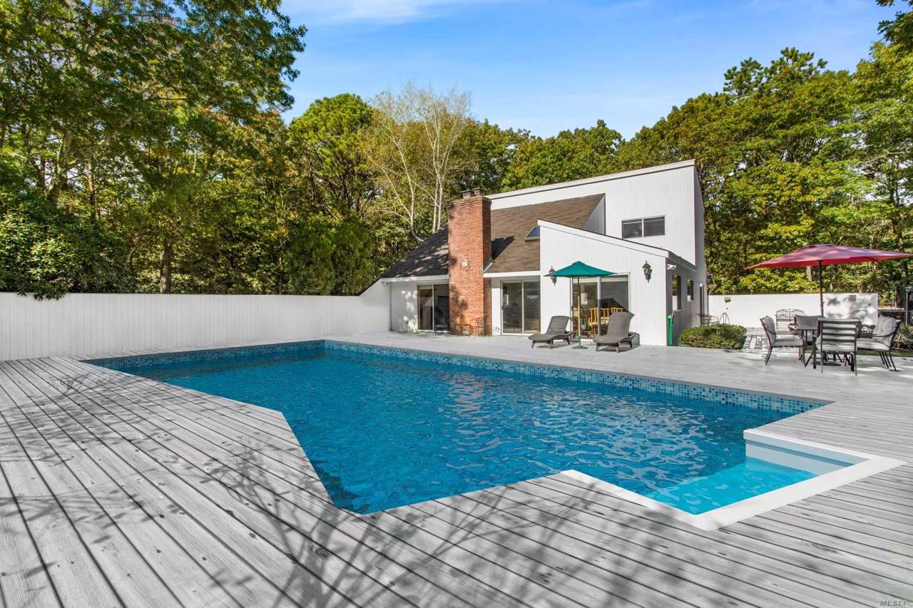 13 Elizabeth Ln - Photo 1