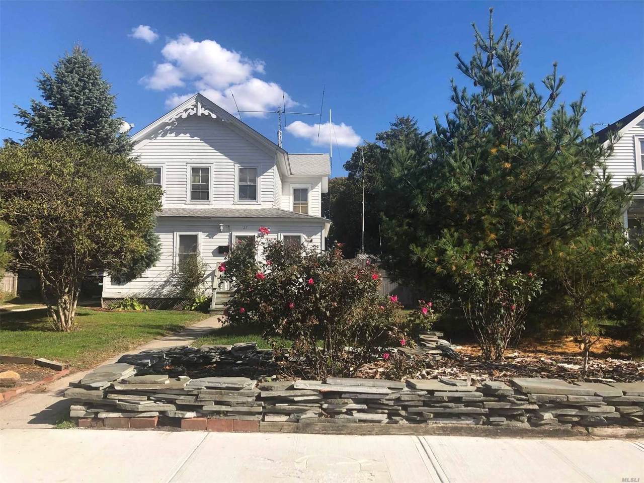 27 Jayne Ave - Photo 1