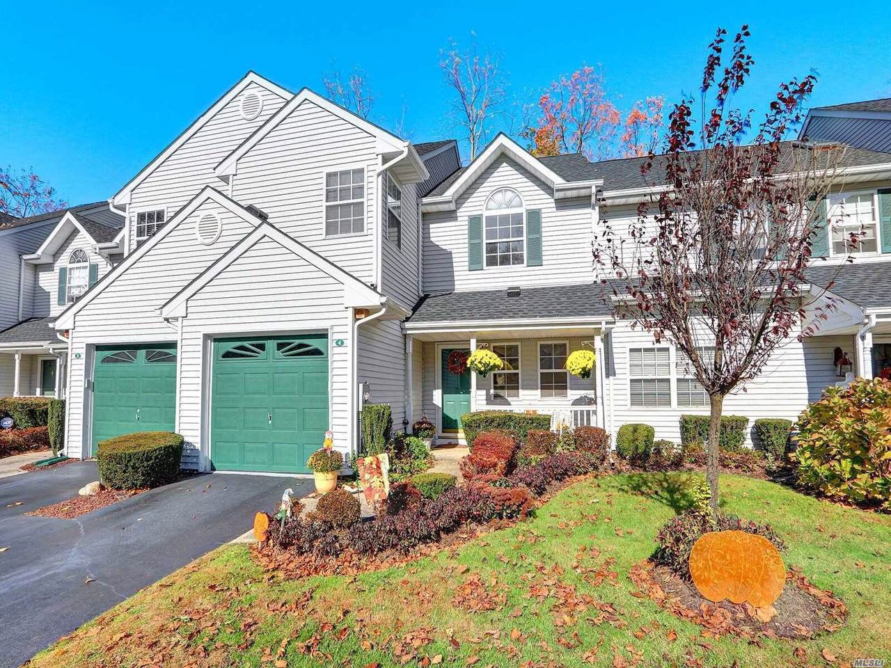 4 Plantation Dr - Photo 1