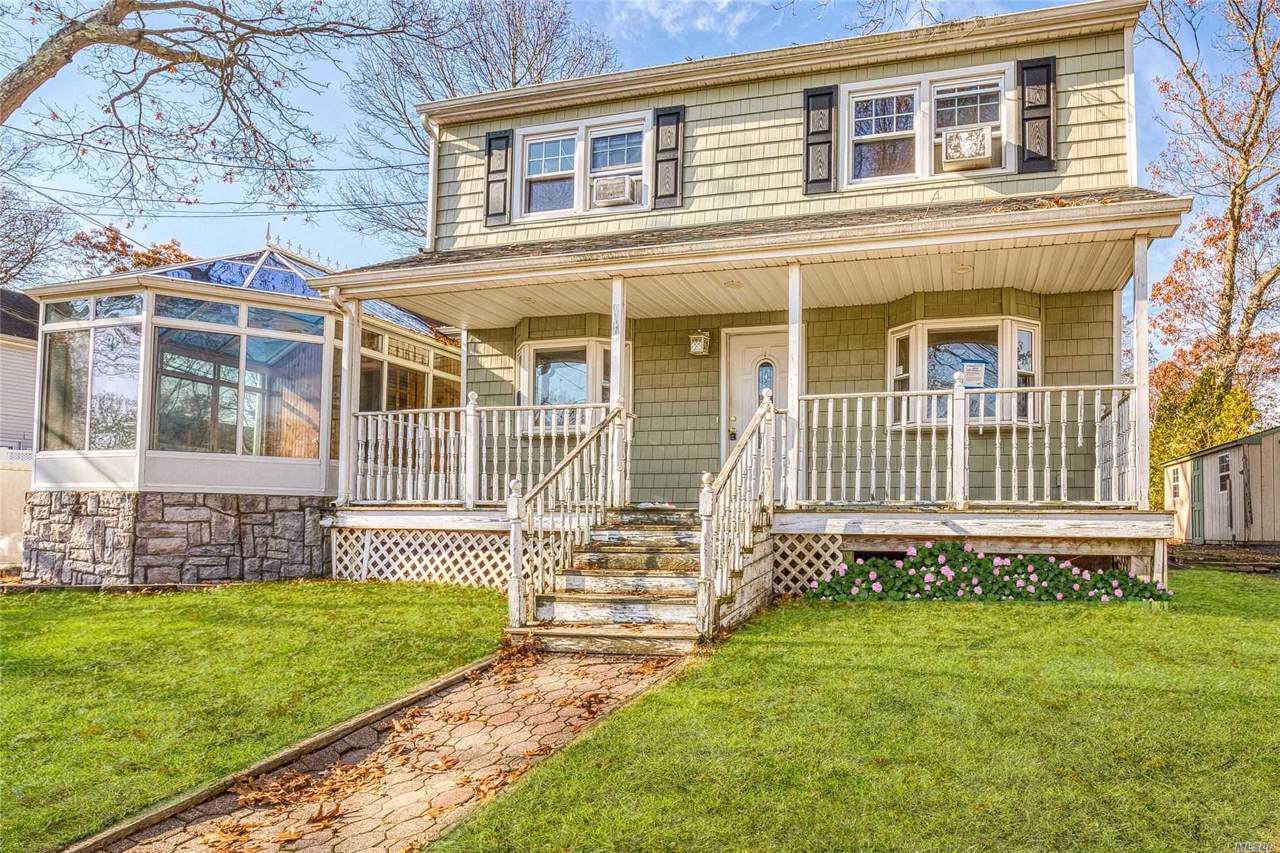 18 Lake Shore Dr - Photo 1