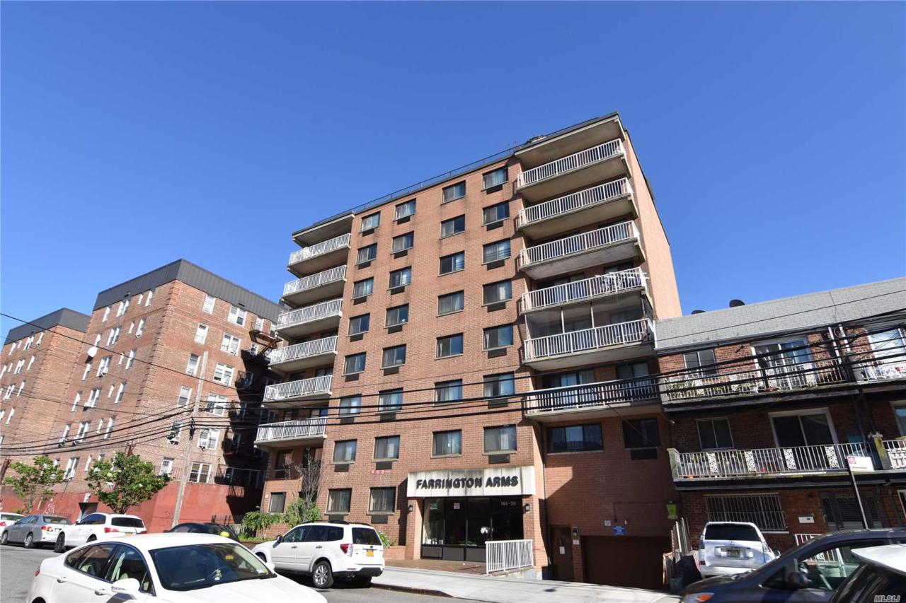 144-28 Barclay Ave - Photo 1