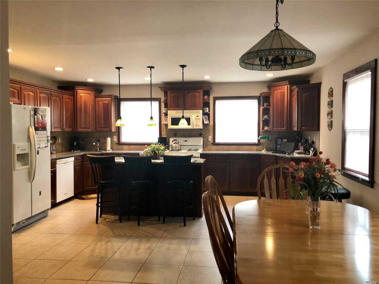 30 Poppy Ave - Photo 1