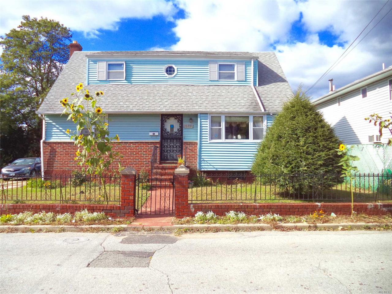 149 Marguerite Ave - Photo 1