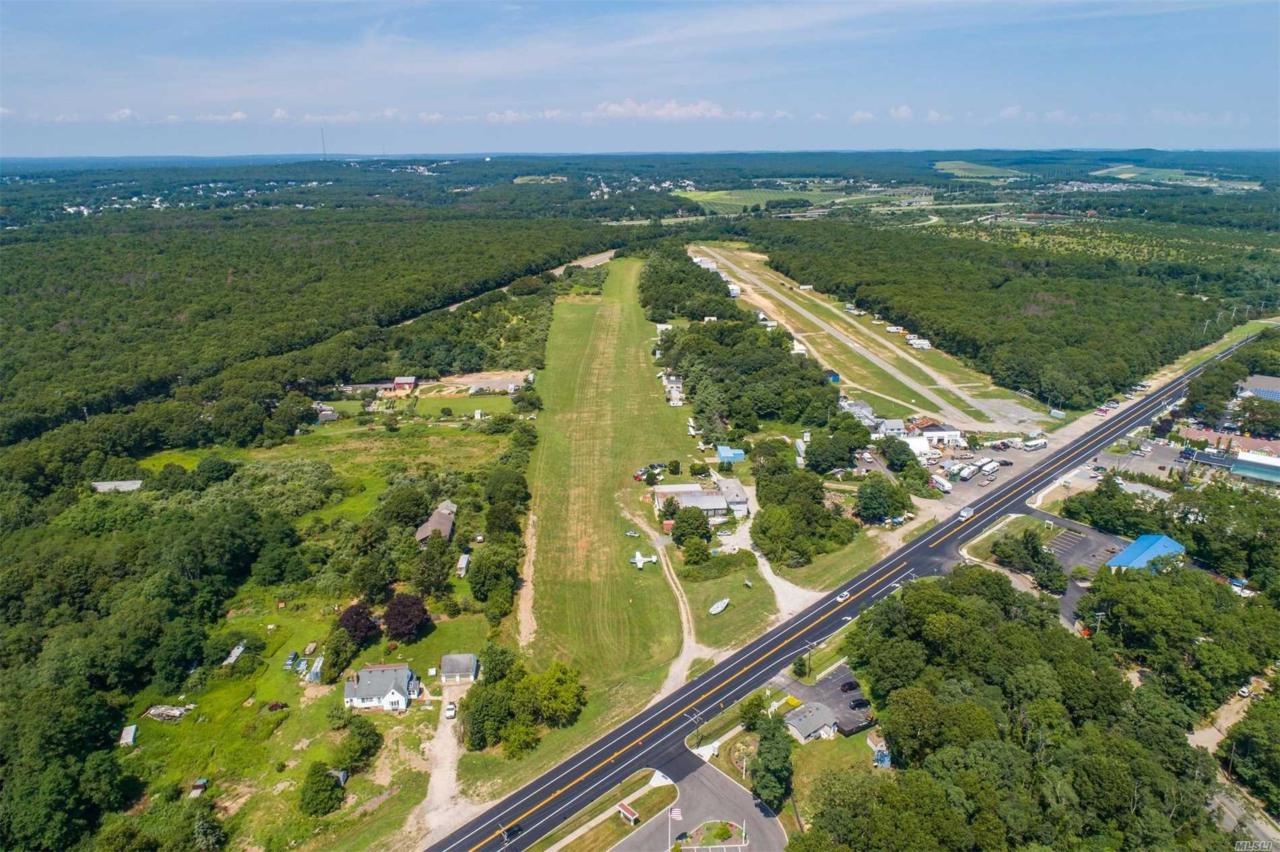 115 Montauk Hwy - Photo 1