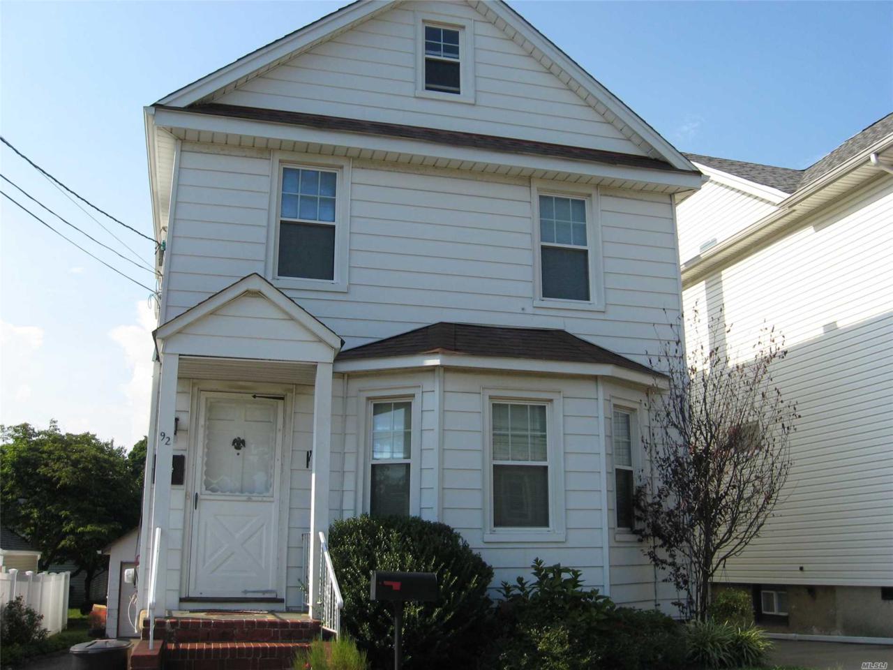 92 Charles St - Photo 1