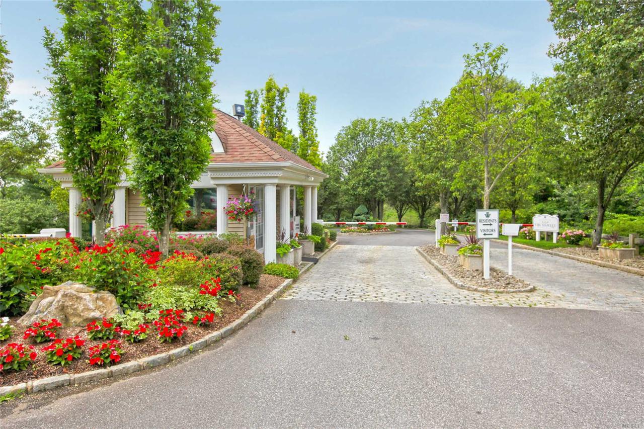 14 Hamlet Dr - Photo 1