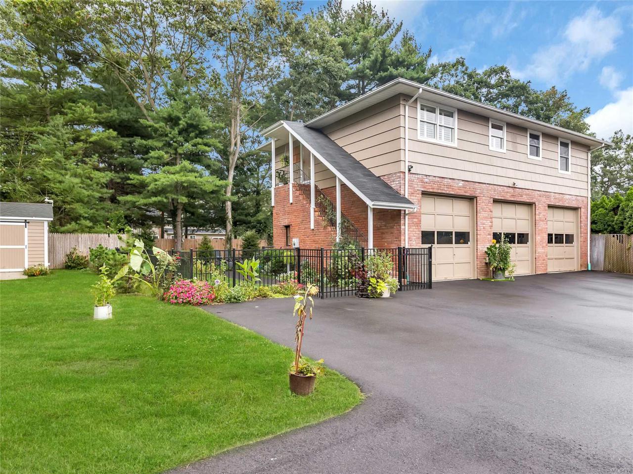 39 Suburban Ln - Photo 1