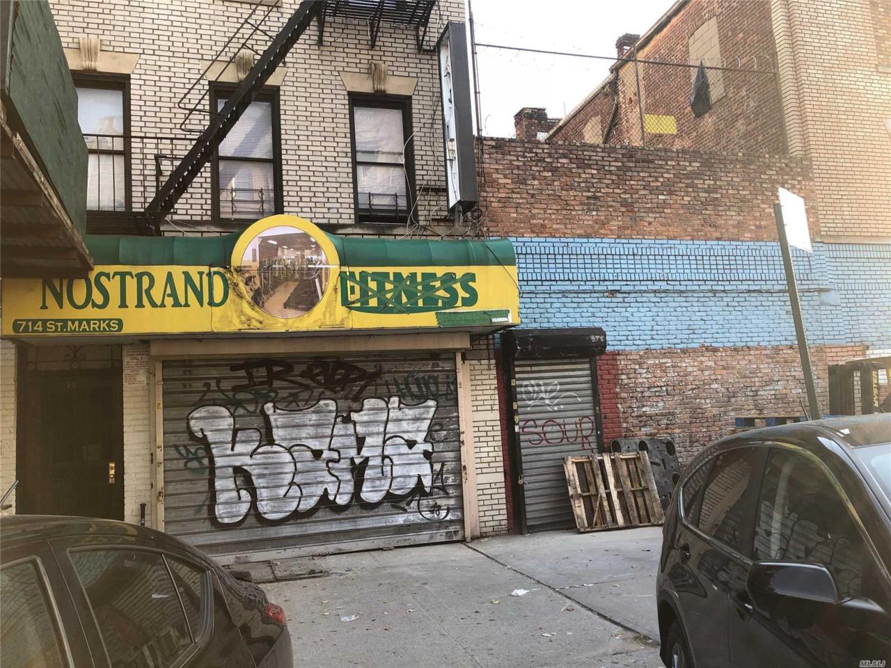 714 Saint Marks Ave - Photo 1