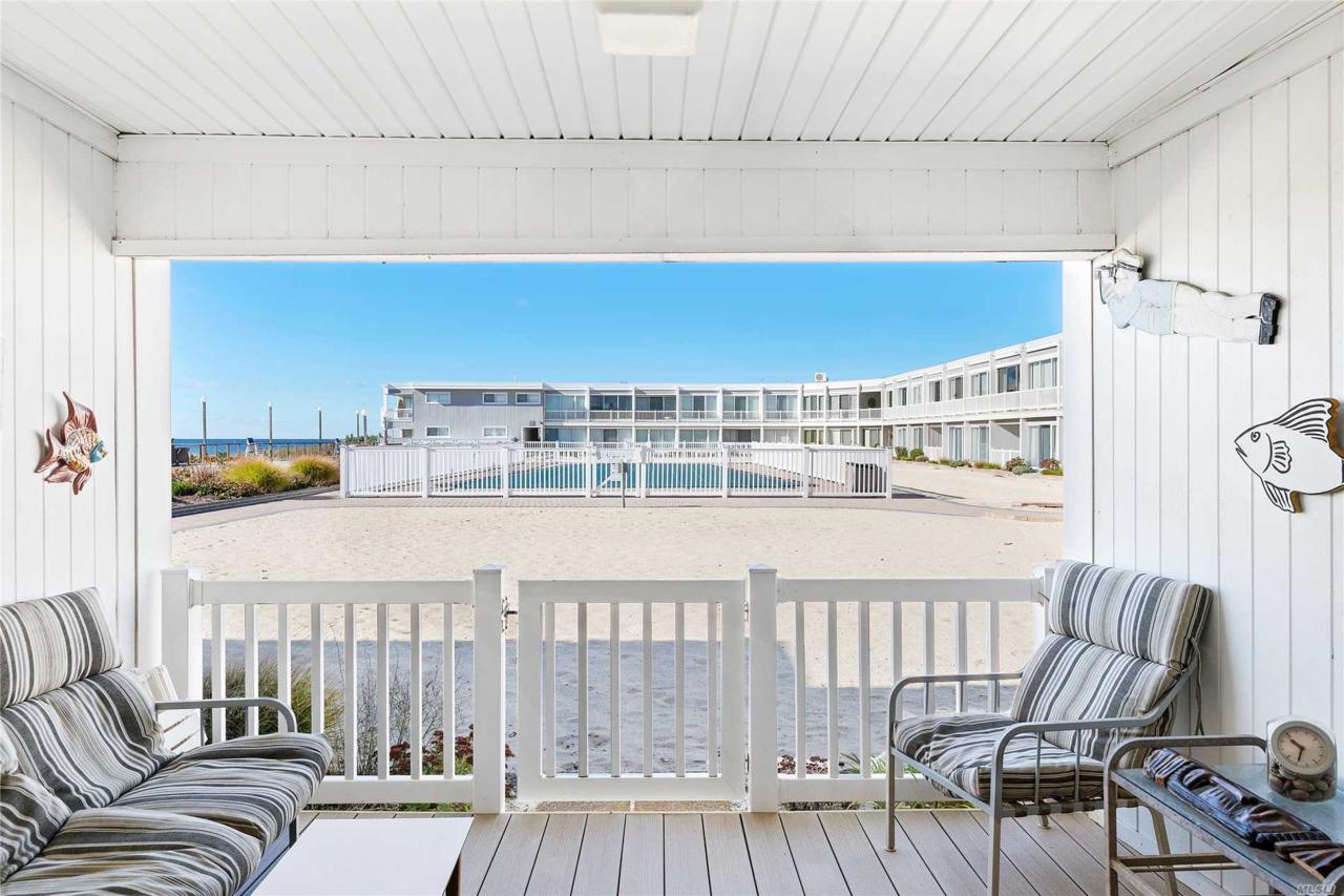 585 Dune Rd - Photo 1