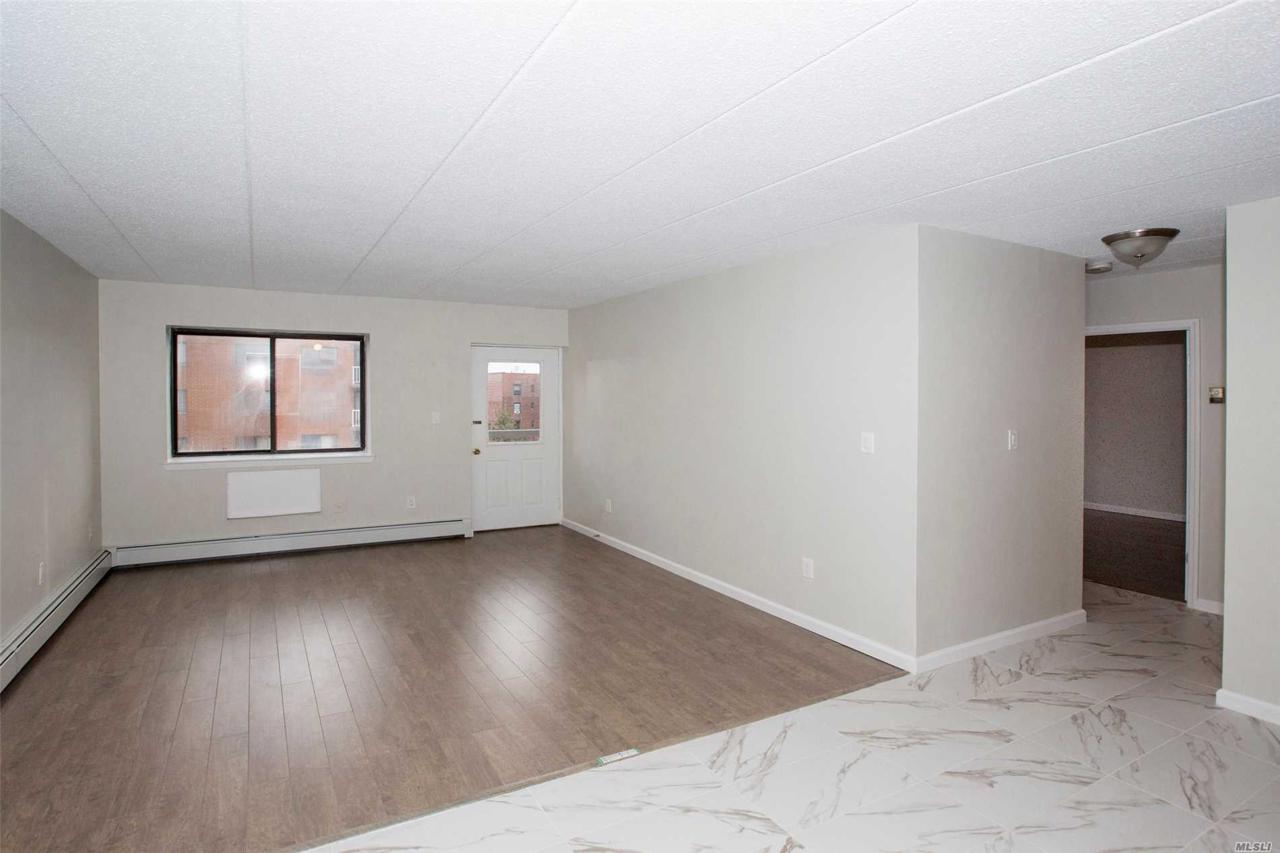 144-23 Barclay Ave - Photo 1