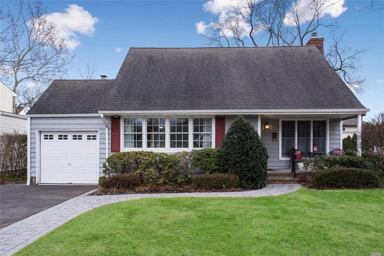 168 Pine St - Photo 1