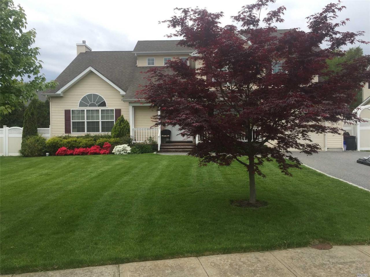 14 Brown Ave - Photo 1