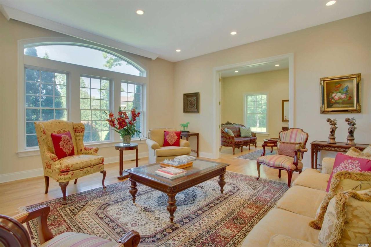 10 Helen Dr - Photo 1