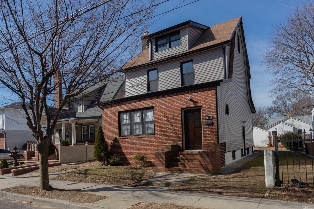 141-44 184th St - Photo 1