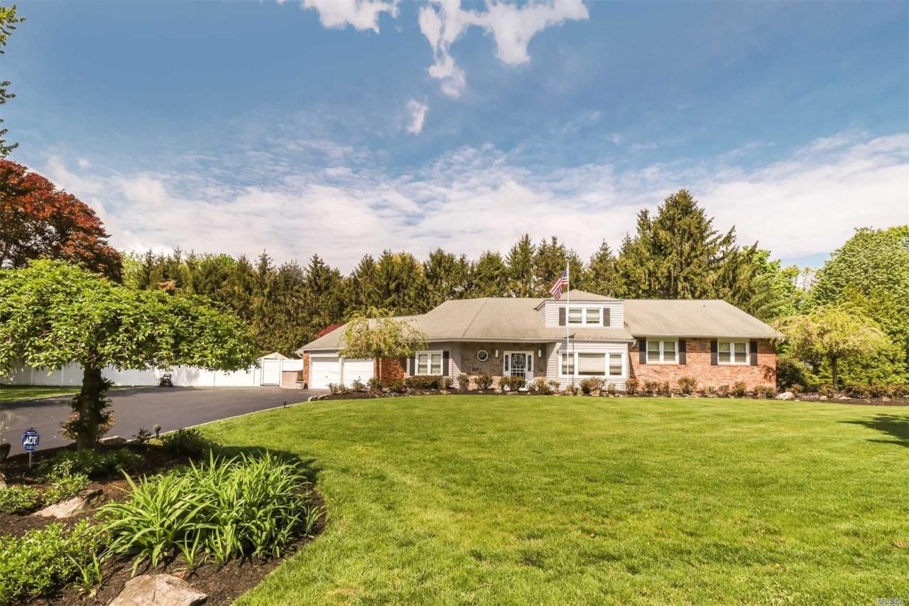 13 Manor Road N. - Photo 1