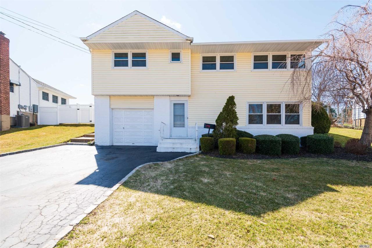 30 Miller Blvd - Photo 1