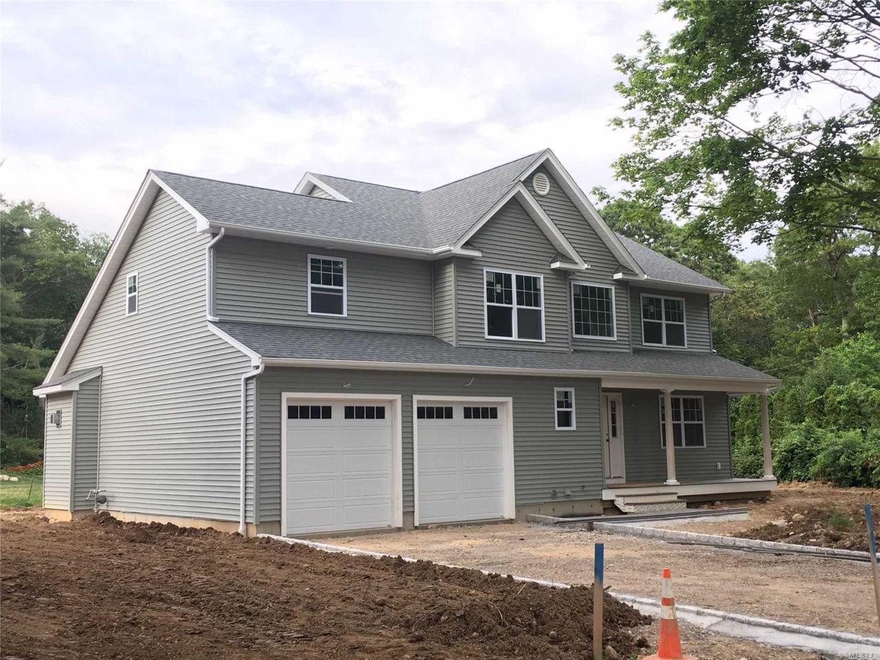 1 Bowden Dr - Photo 1