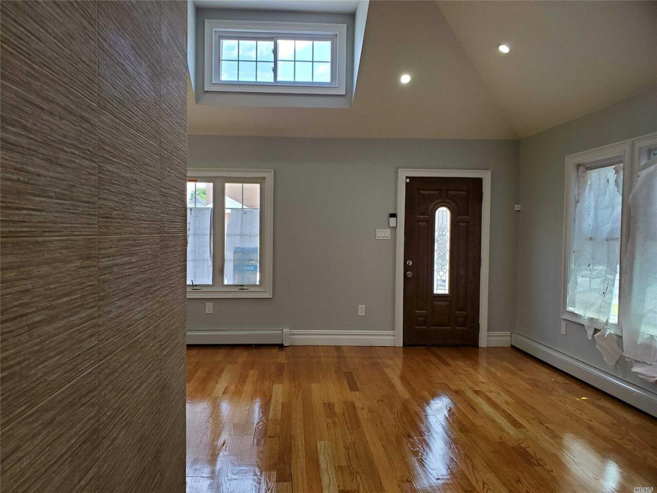 14446 223rd St - Photo 1