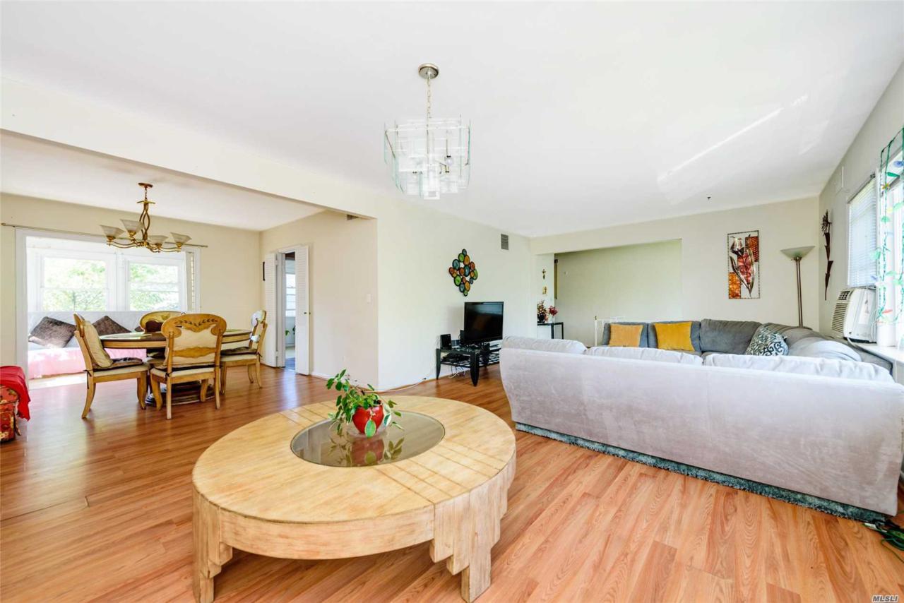 10 Walnut St - Photo 1
