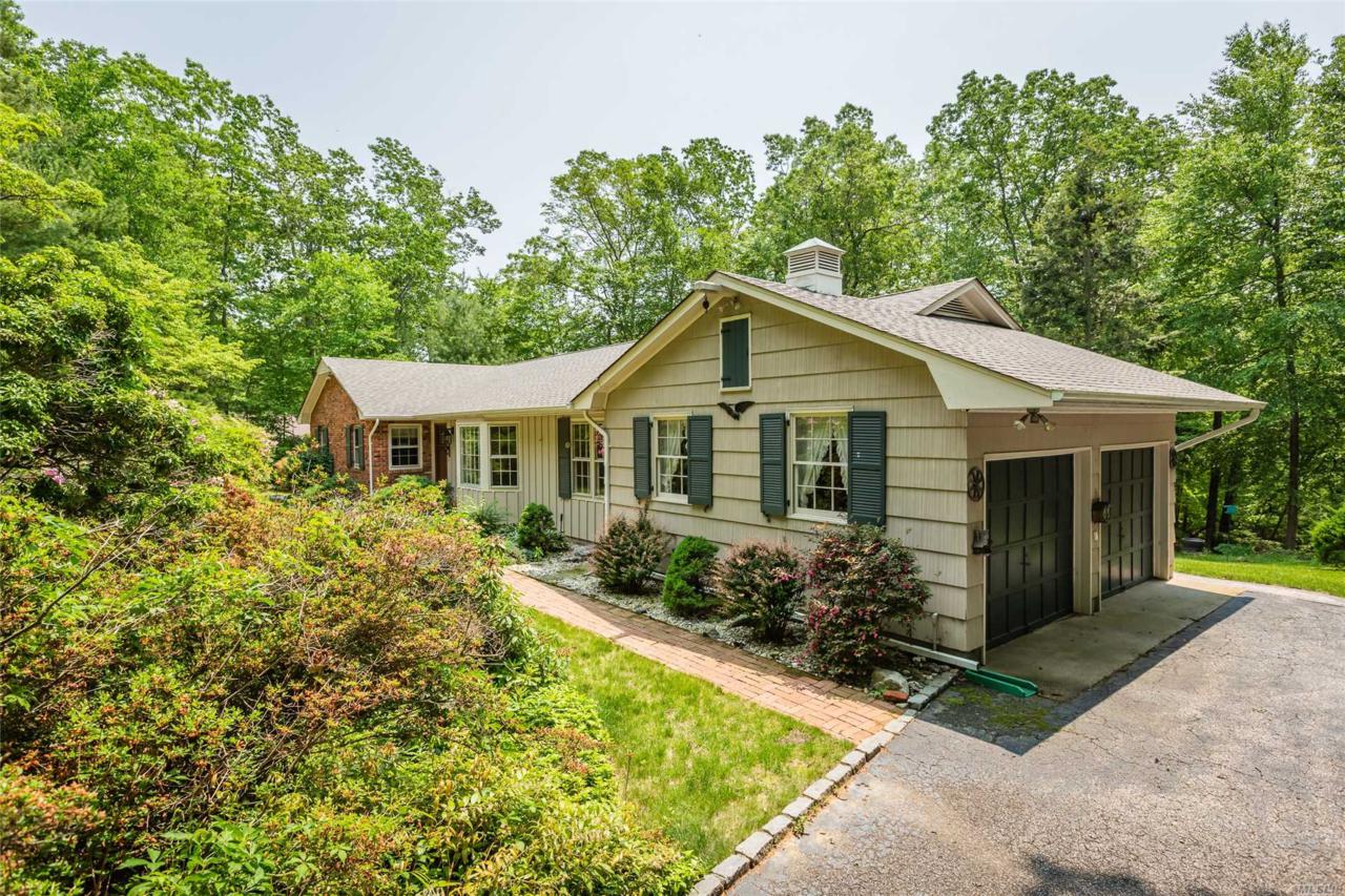 12 British Colony Rd - Photo 1