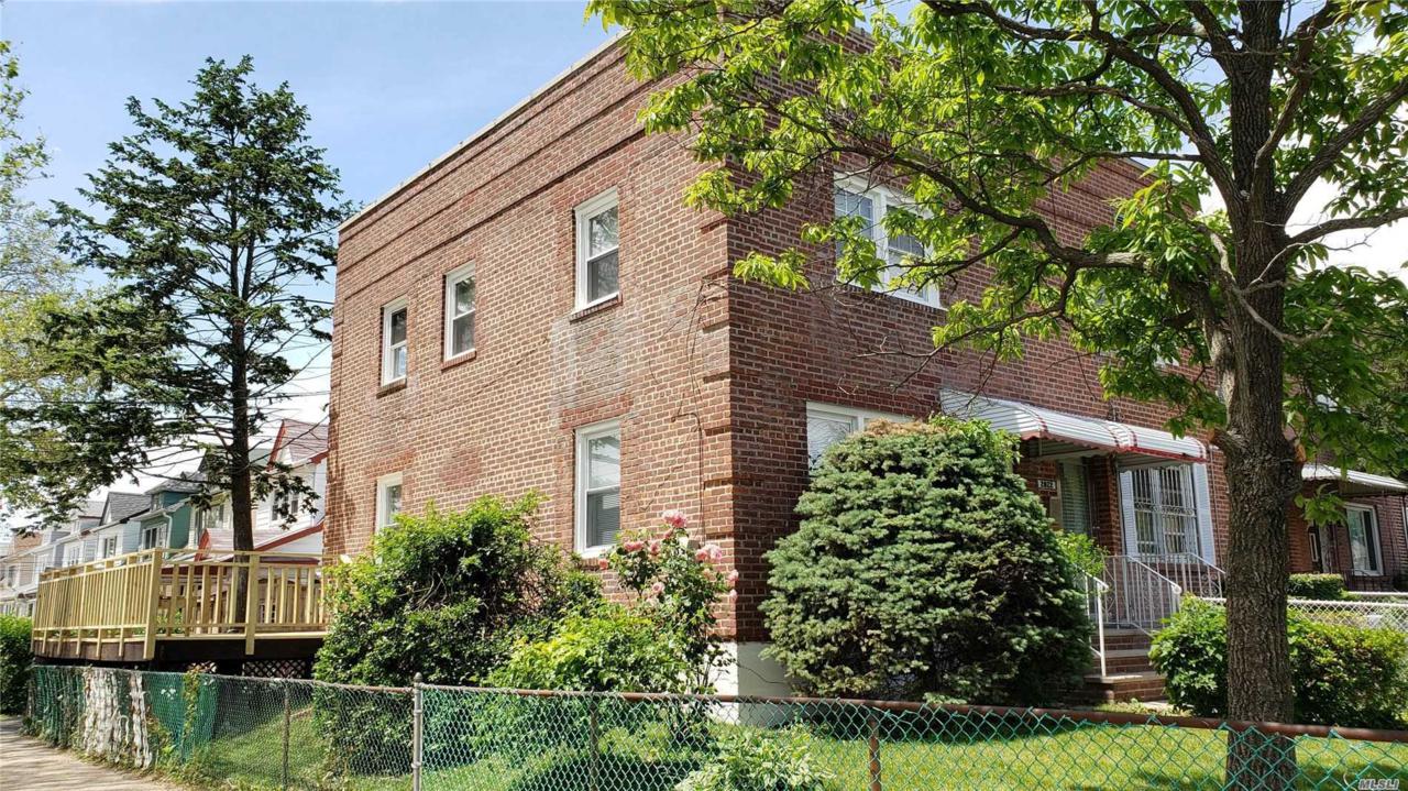 20-24 150 St - Photo 1