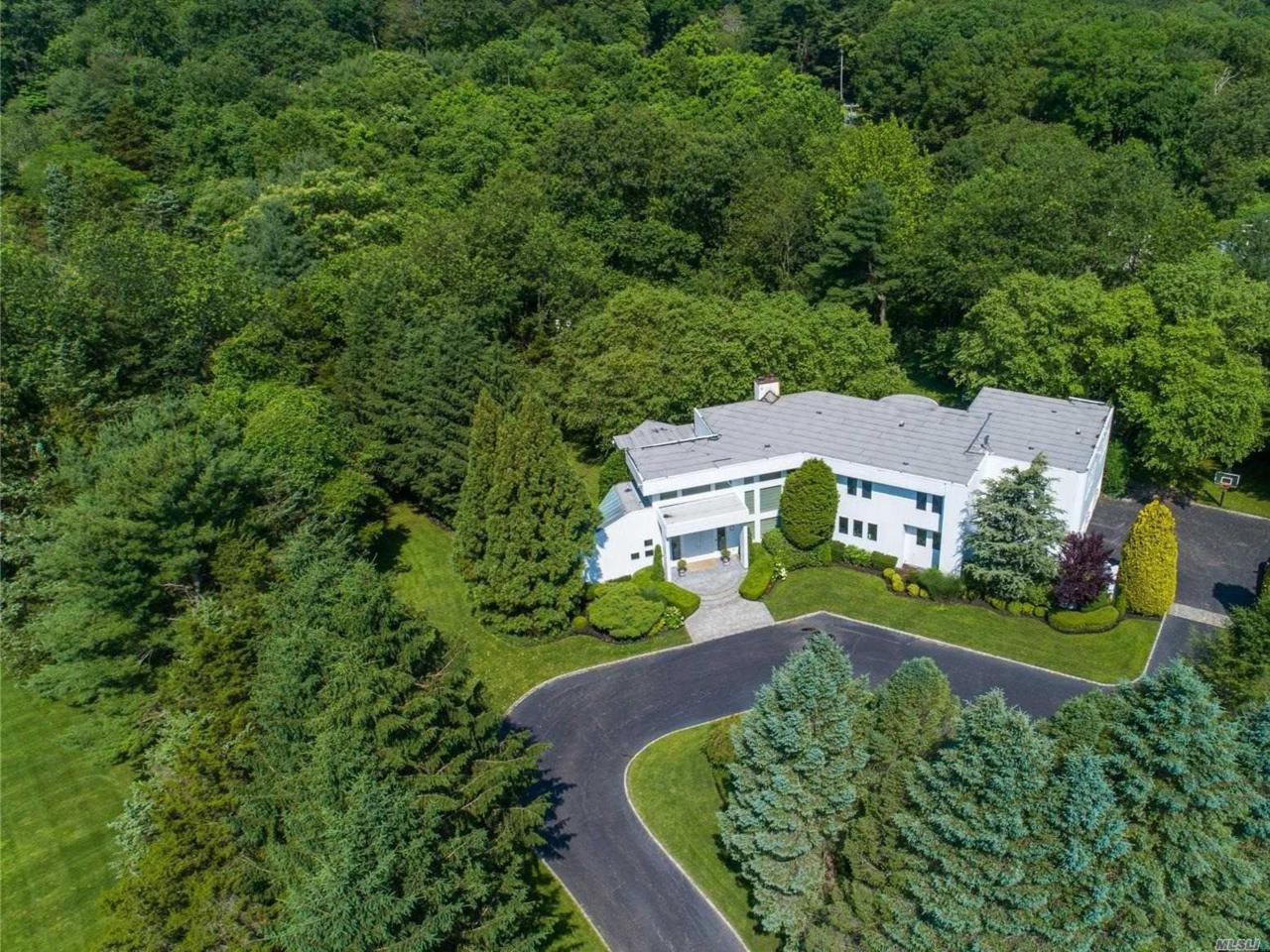 10 Wildwood Dr - Photo 1