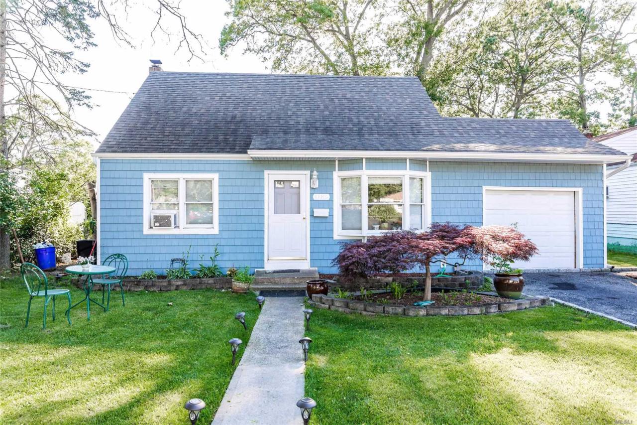 1185 Strong Ave - Photo 1