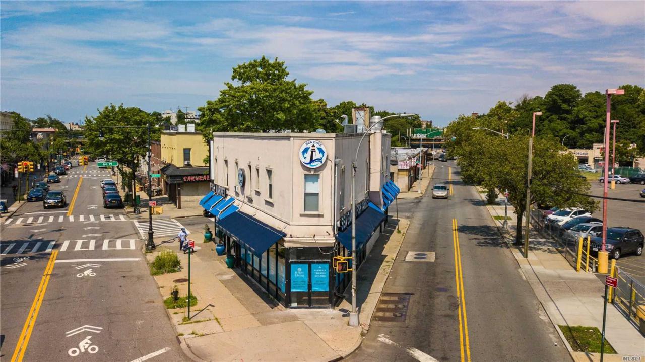 64-29 Myrtle Ave - Photo 1