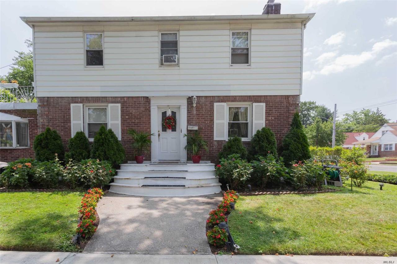 20504 36th Ave - Photo 1