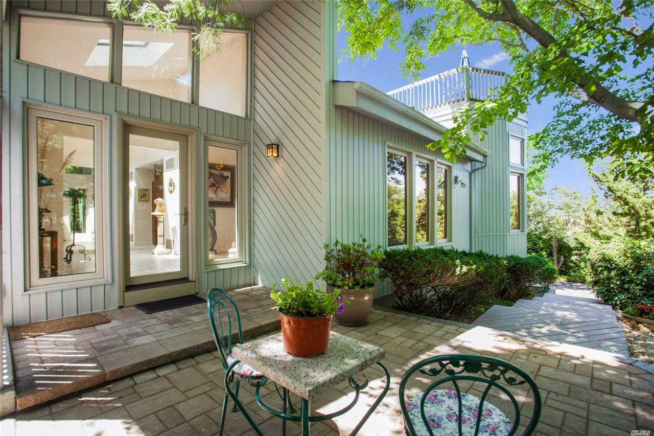107 Nadia Ct - Photo 1