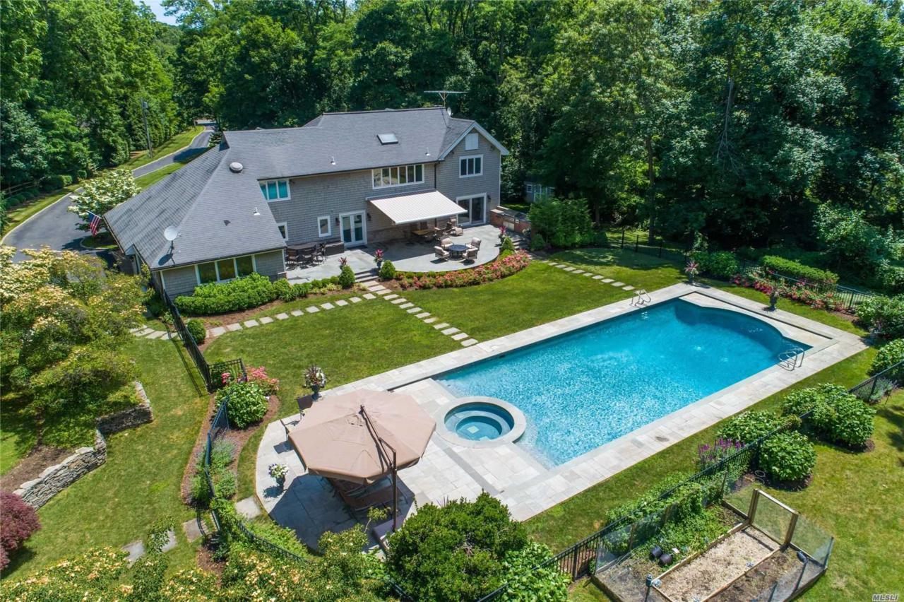 317 Neck Rd - Photo 1