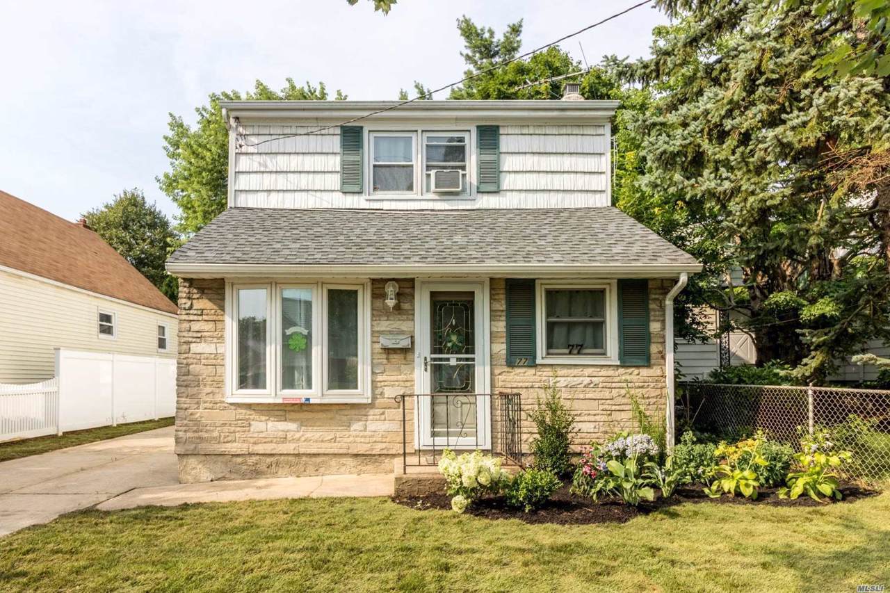 77 Spring Garden St - Photo 1