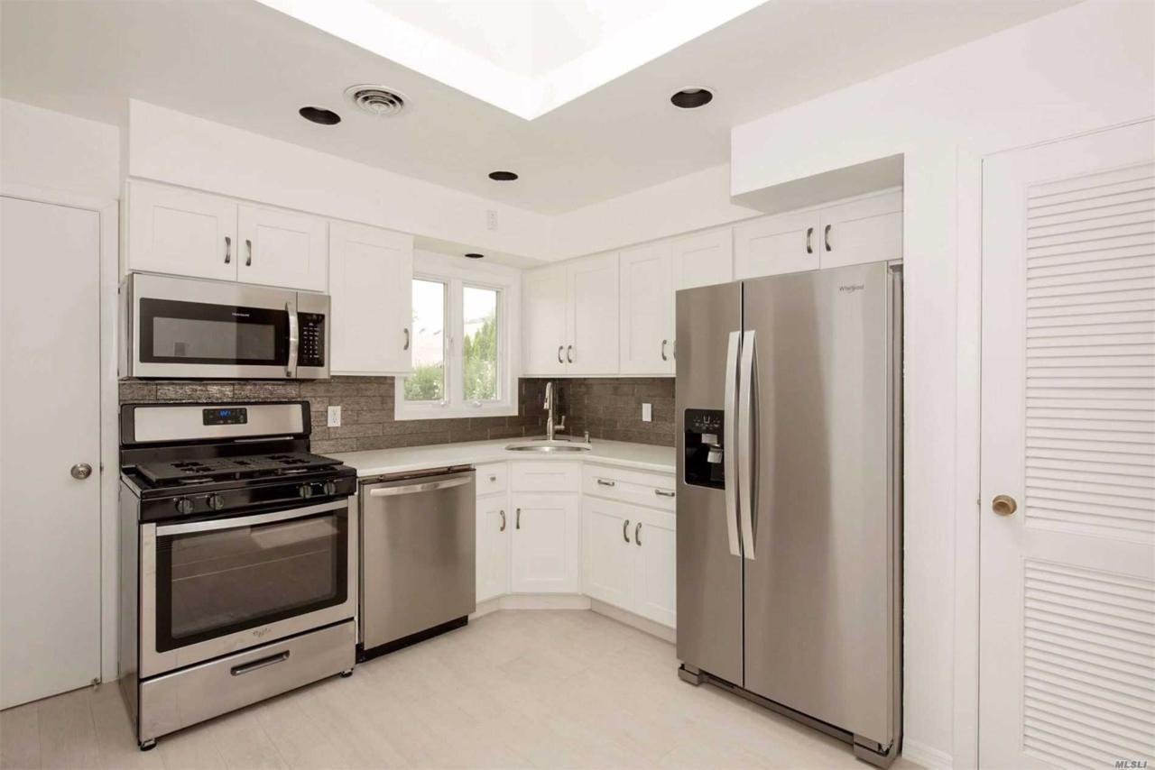 2330 Grand Ave - Photo 1