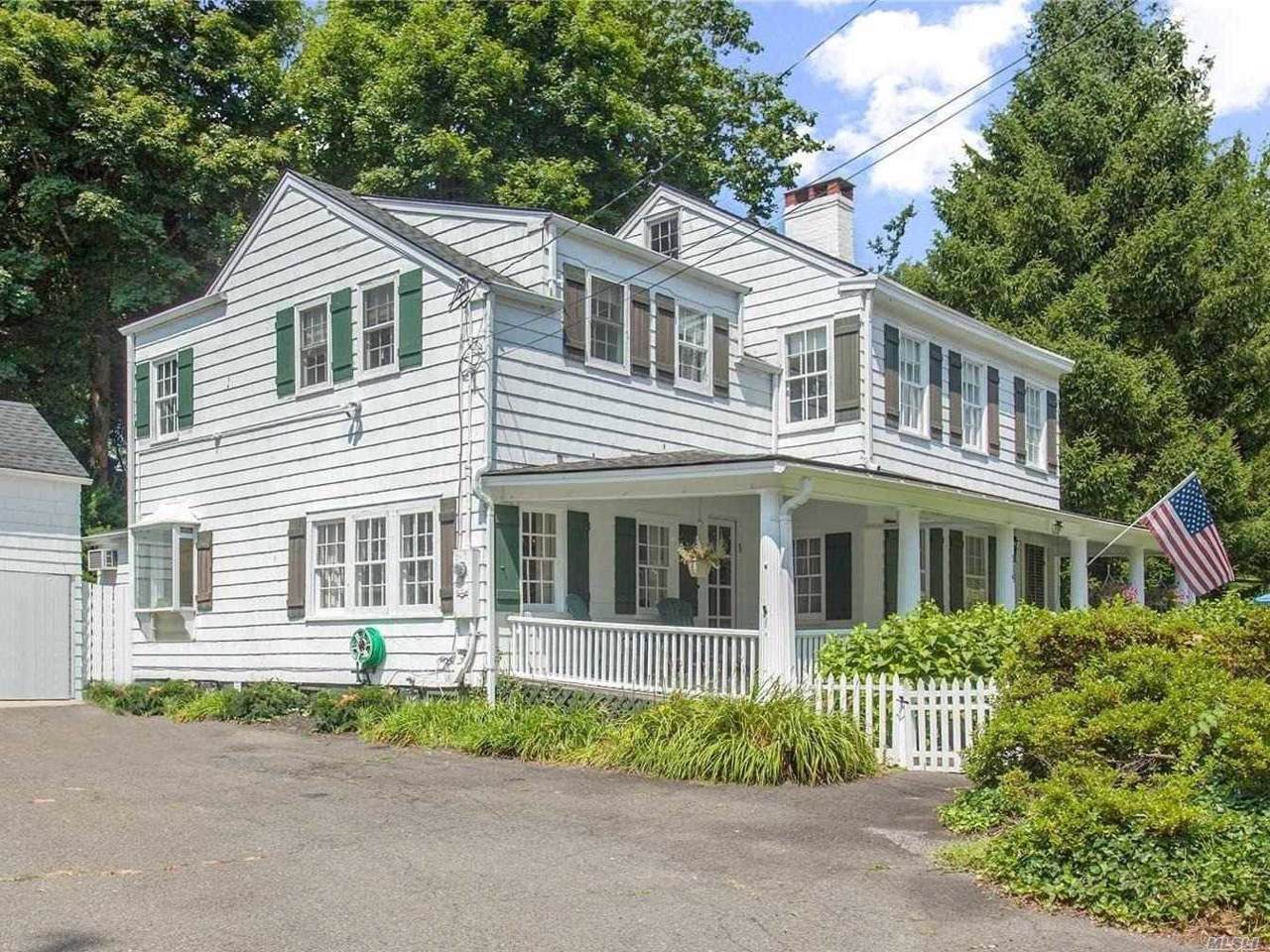 119 Thompson St - Photo 1