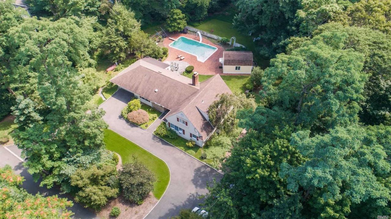 36 Bridle Path - Photo 1