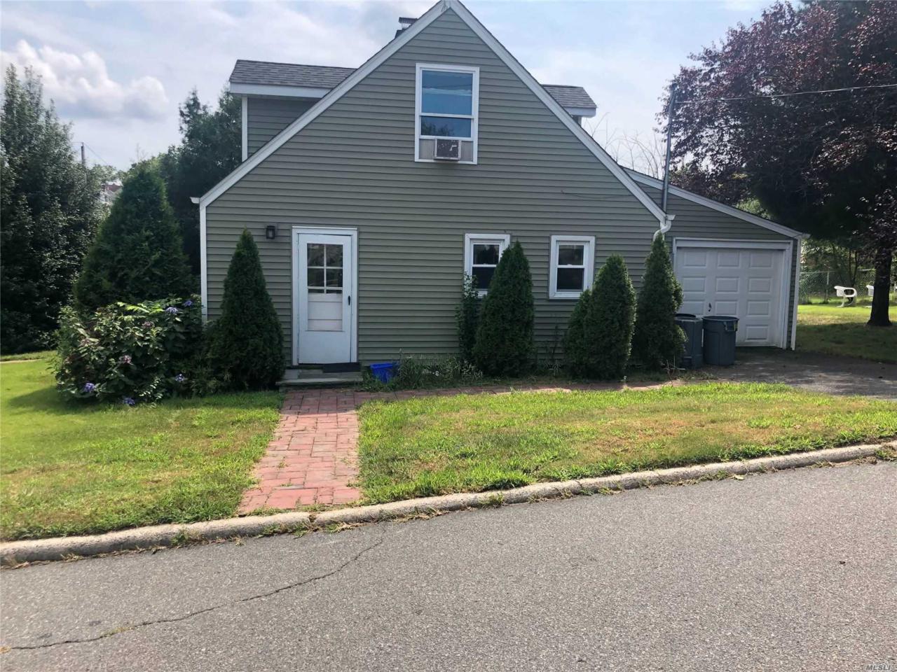 17 Alvin St - Photo 1