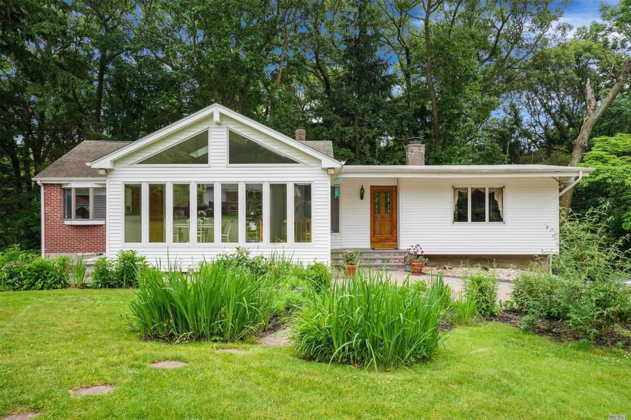77 Sunken Meadow Rd - Photo 1