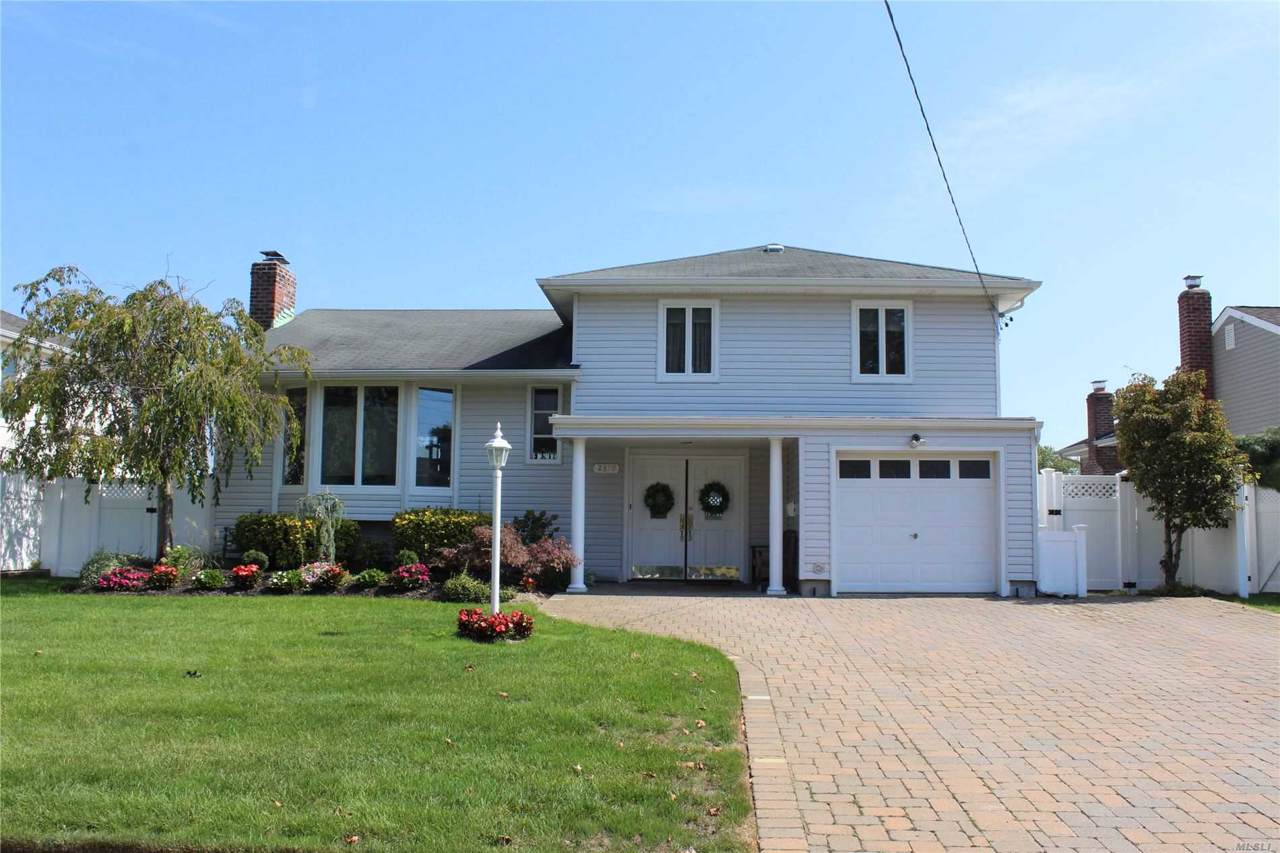 2370 Legion St - Photo 1