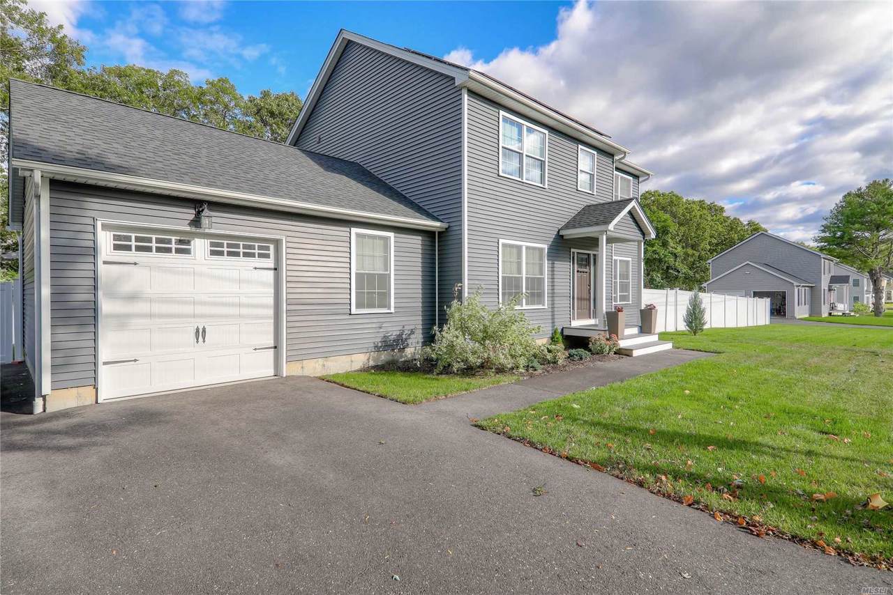 5 Morgan Ave - Photo 1