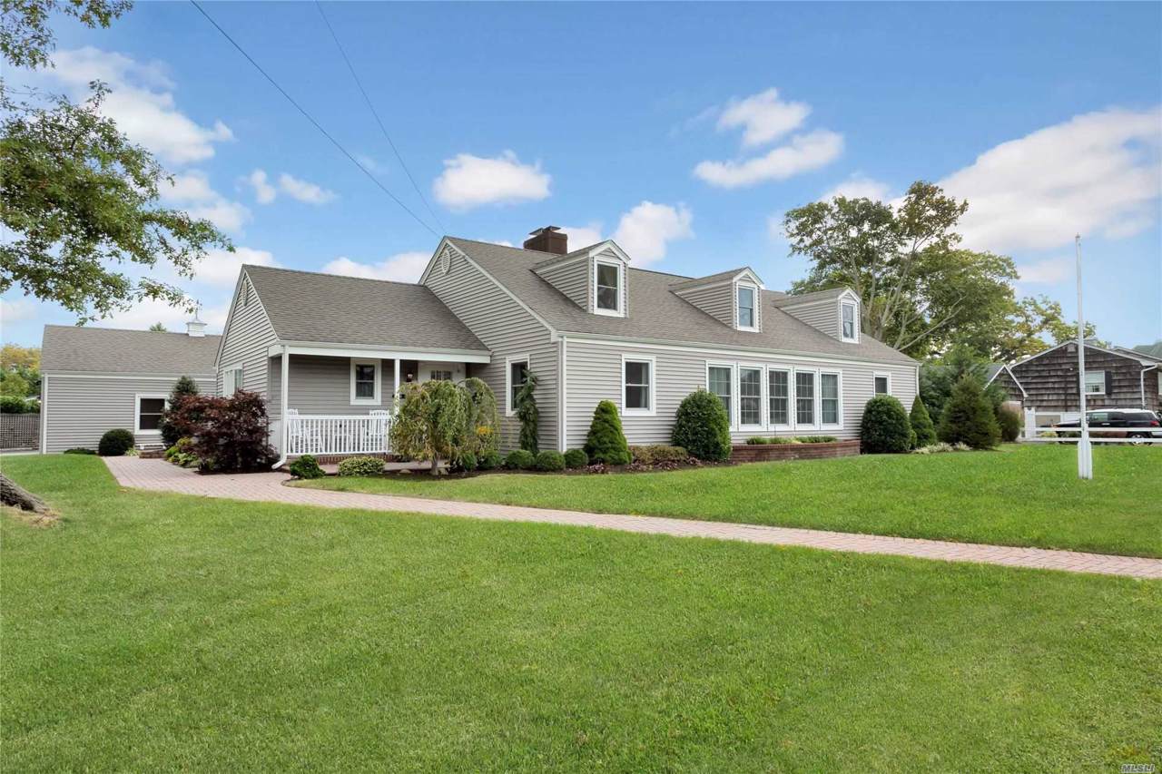 336 Richmond Ave - Photo 1