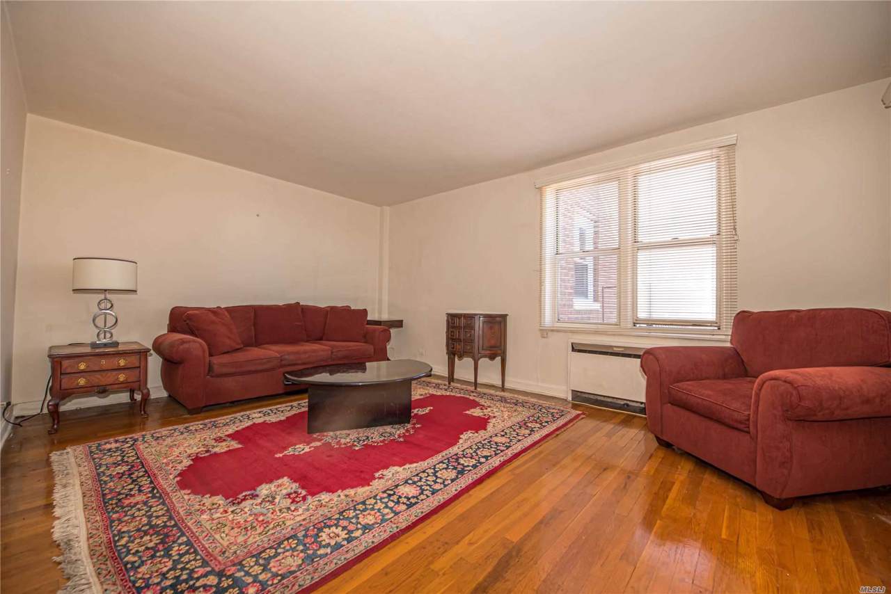 72-81 113th St - Photo 1