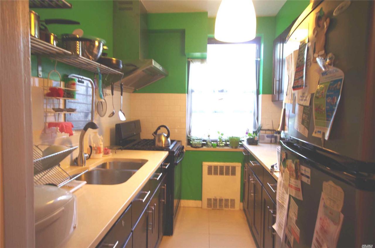141-15 28th Ave - Photo 1