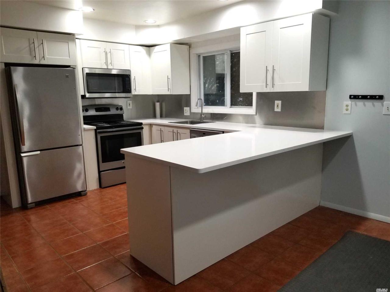 17 Abbot Ln - Photo 1