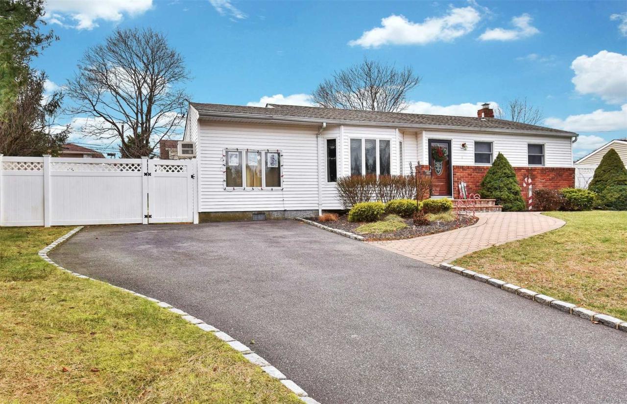 6 Byron Rd - Photo 1