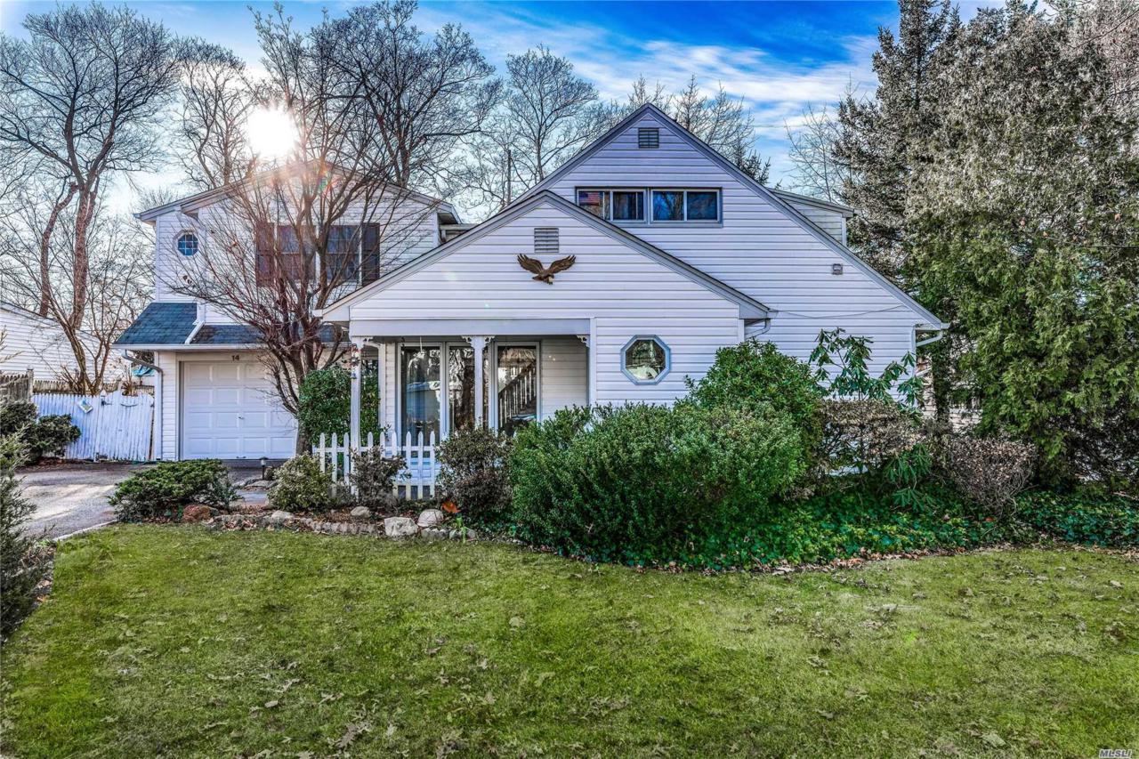 14 Wakefield Ave - Photo 1