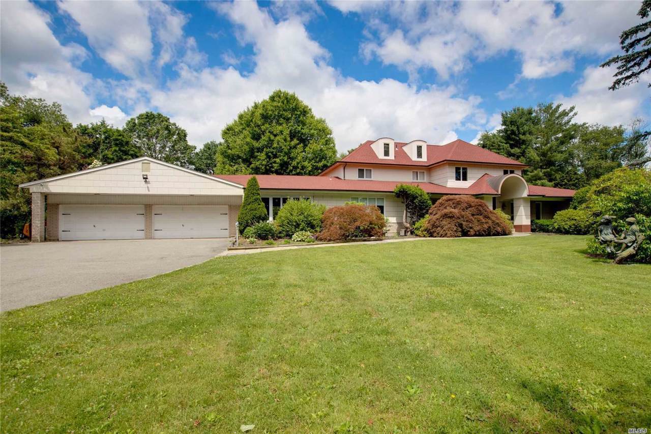61 Brookville Ln - Photo 1